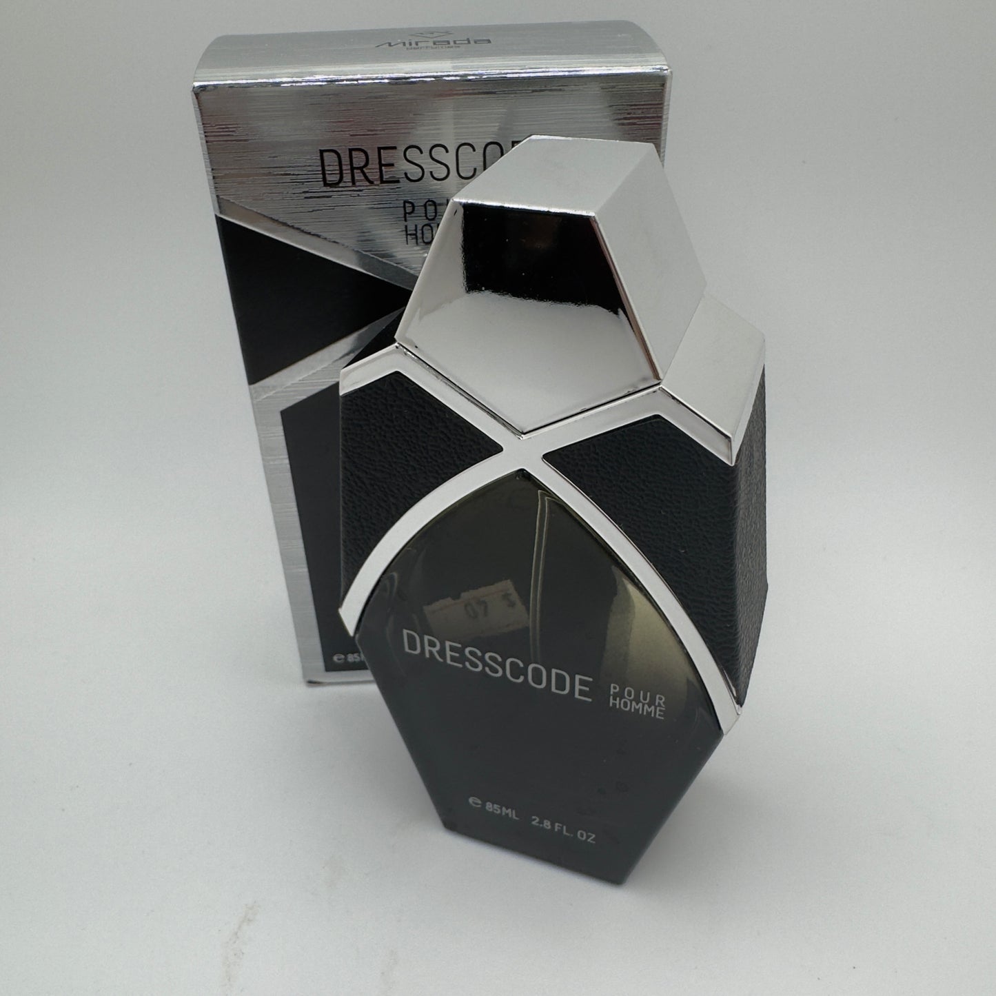Dresscode Pour Homme Eau de Parfum 85ml | Fragancia Masculina Elegante y Sofisticada