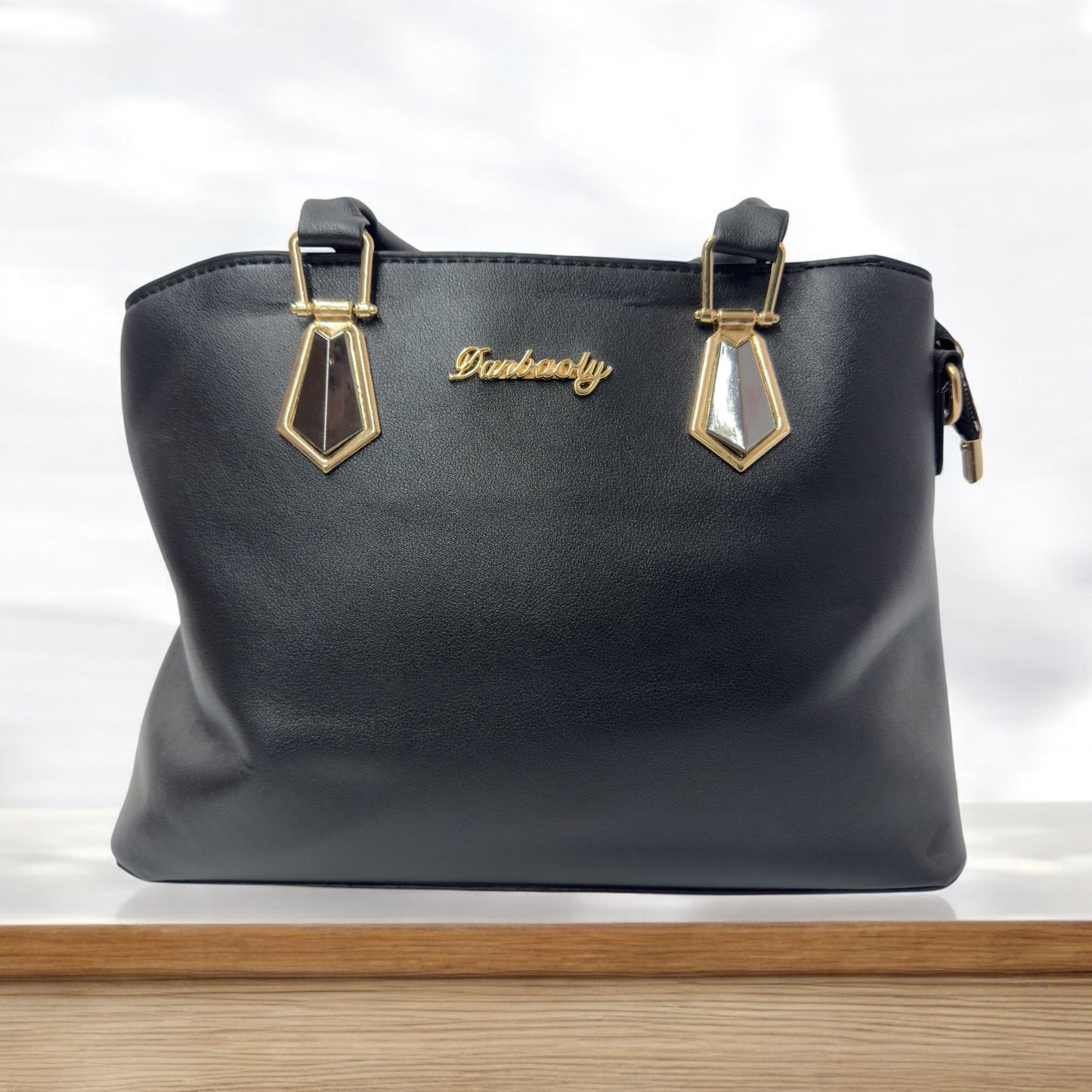 Bolso Negro Elegante para Mujer | Asa Doble, Correa Ajustable y Detalles Dorados